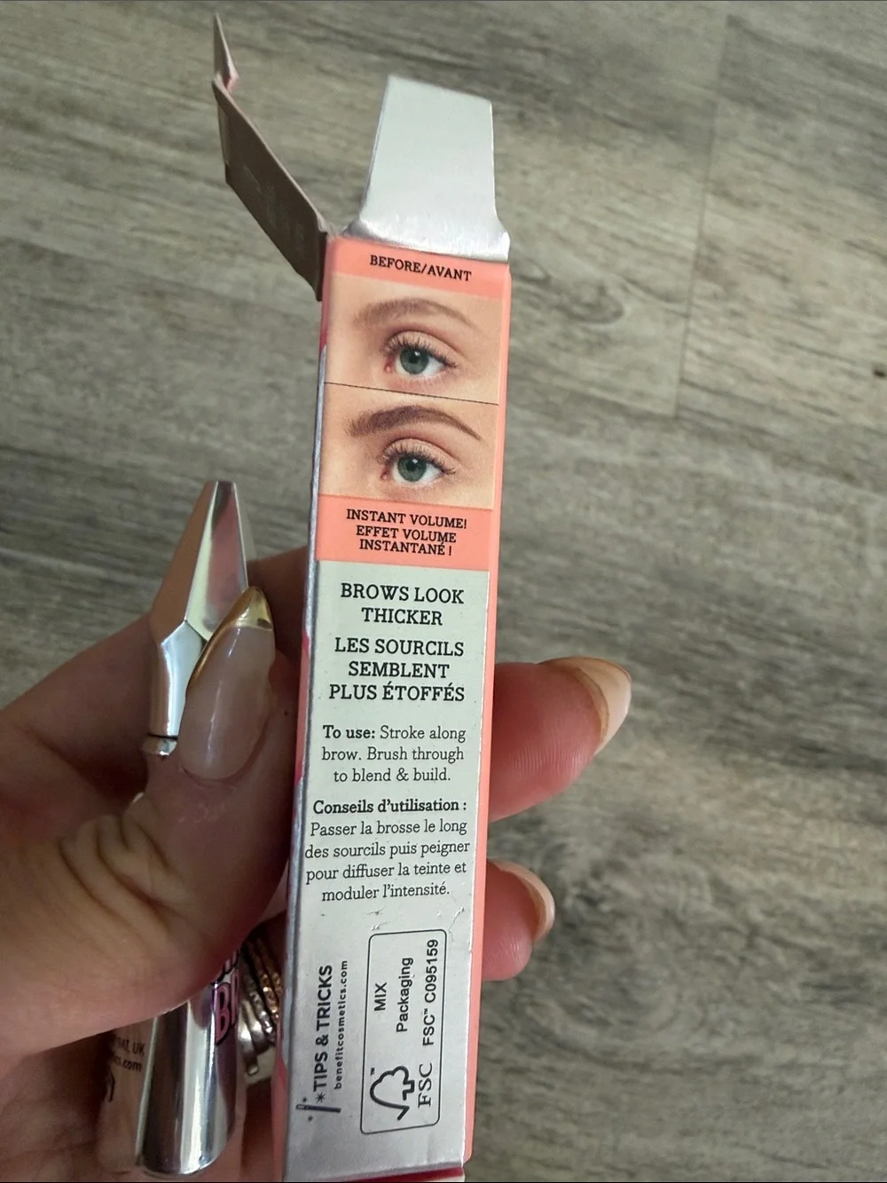 Benefit Gimme Brow+ Brow-Volumizing Fiber Gel light brown